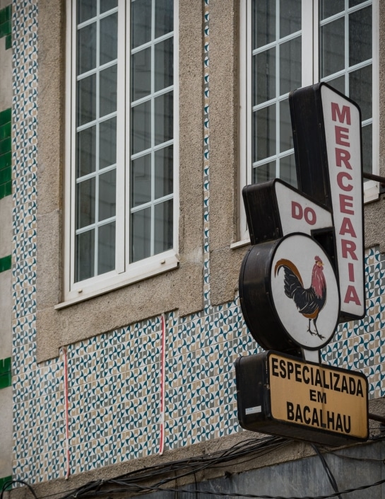 Period tiling, and the shop sign. The rooster or ‘galo’ is the symbol of Portugal Mercearia do Galo grocery in Porto